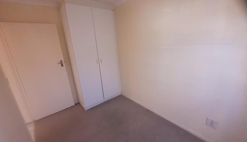 2 Bedroom Property for Sale in Gordons Bay Western Cape